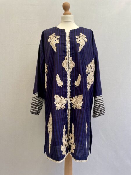 Purchase this beautiful new with tag Khaadi kurta in blue and gold embroidery. It is size 12, but more suited to size 14. Long sleeves, loose and modest.