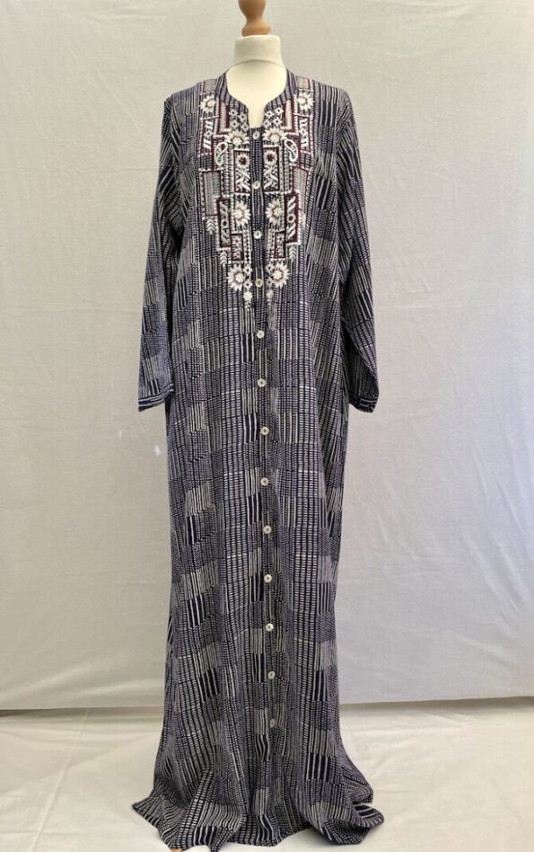 Brand new with tag navy and white jubba dress with long sleeves and embroidery at the neckline. The top 3 buttons can be opened (so good for breastfeeding). The rest of the buttons are sealed.